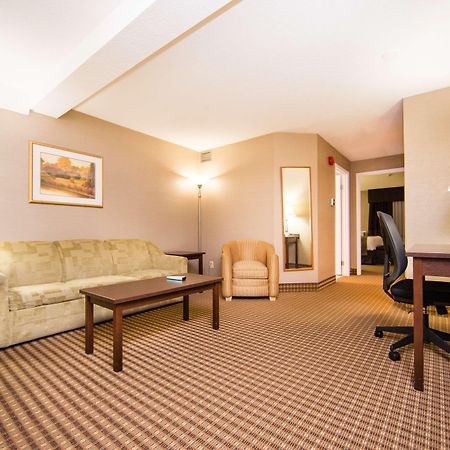 Best Western Plus Ottawa Kanata Hotel And Conference Centre Eksteriør billede