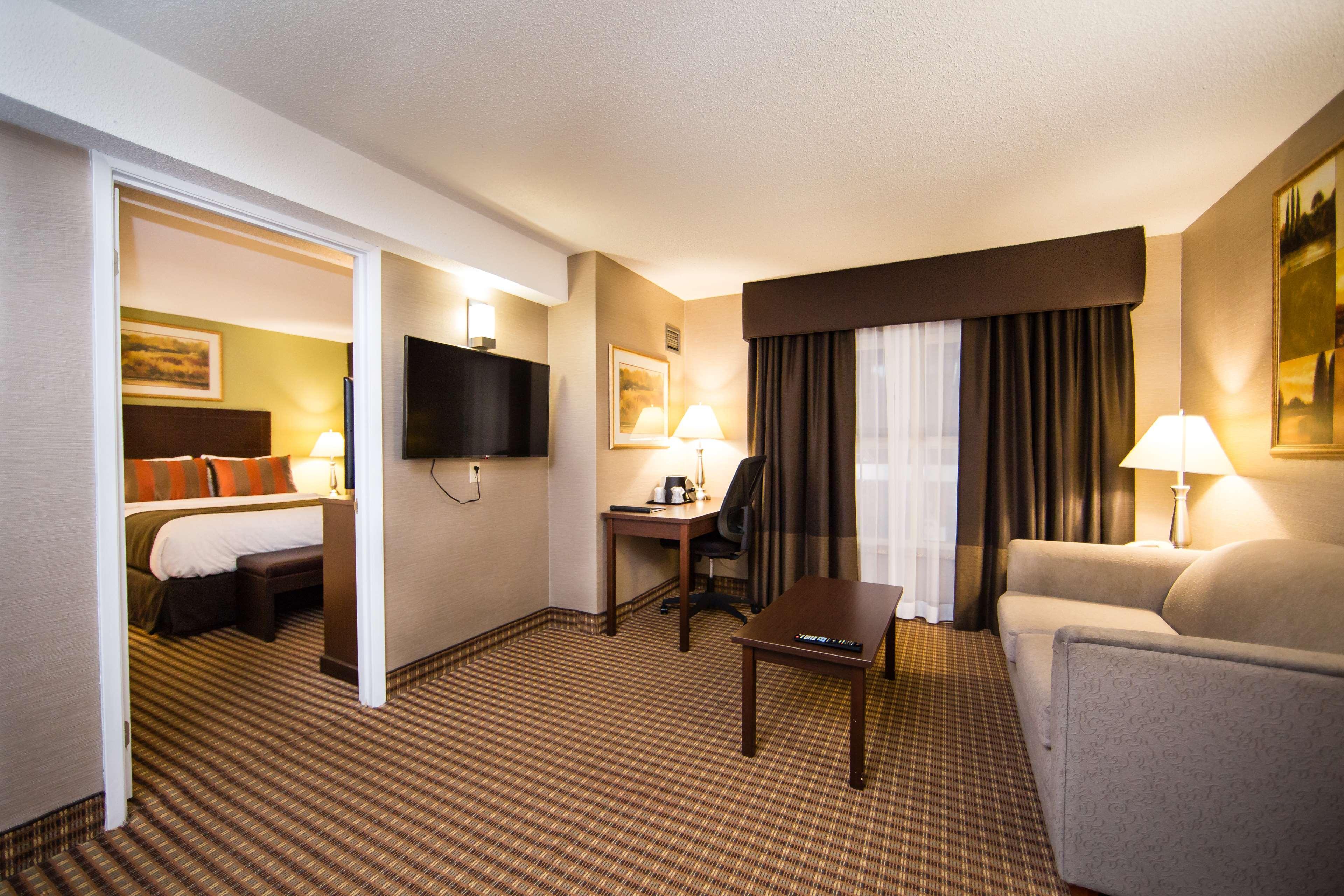Best Western Plus Ottawa Kanata Hotel And Conference Centre Eksteriør billede