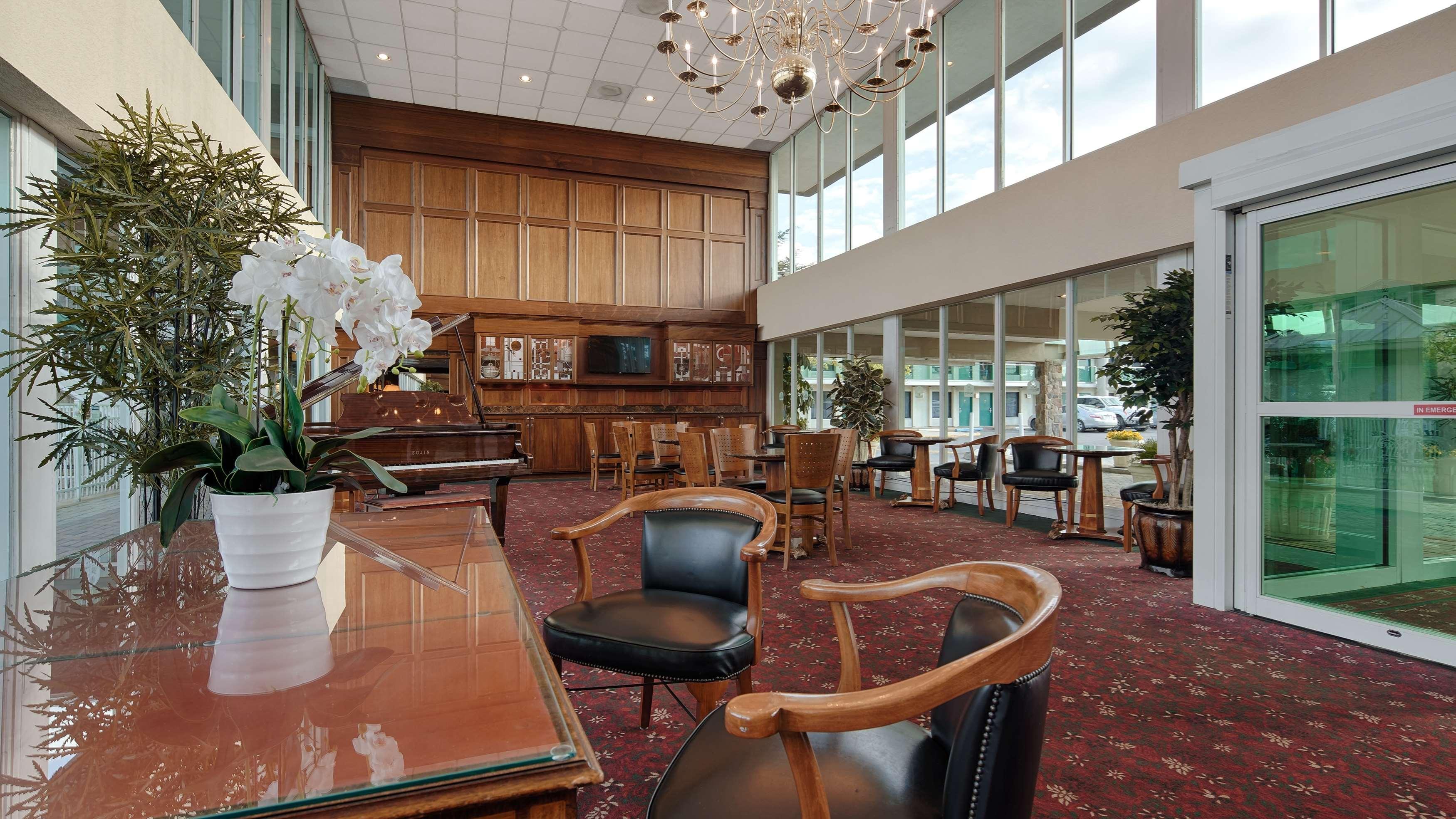 Best Western Plus Ottawa Kanata Hotel And Conference Centre Eksteriør billede